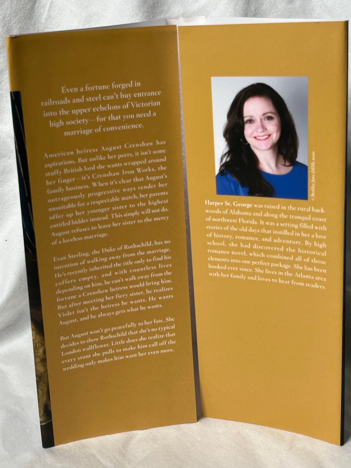 The Heiress Gets A Duke: By Harper St. George